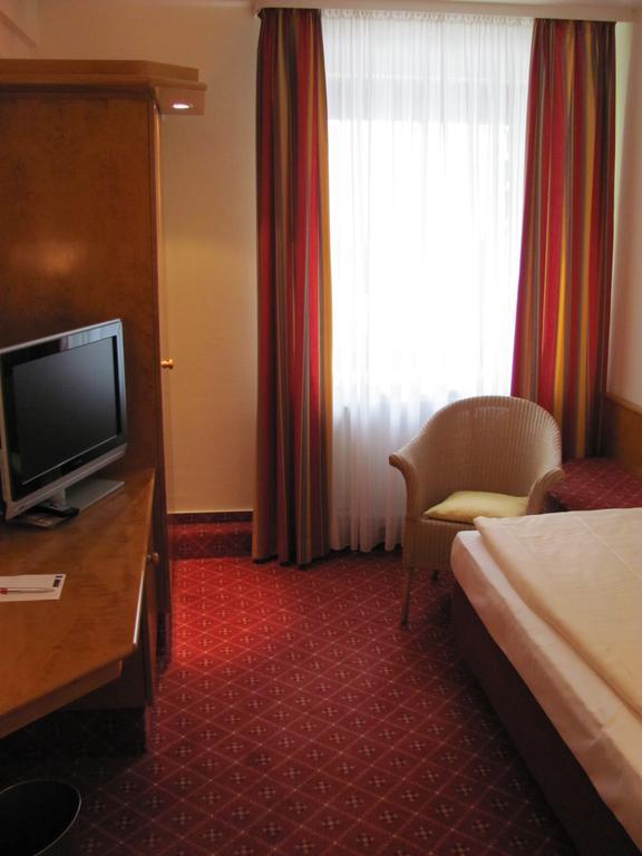 Schloss Hotel Herborn Ruang foto
